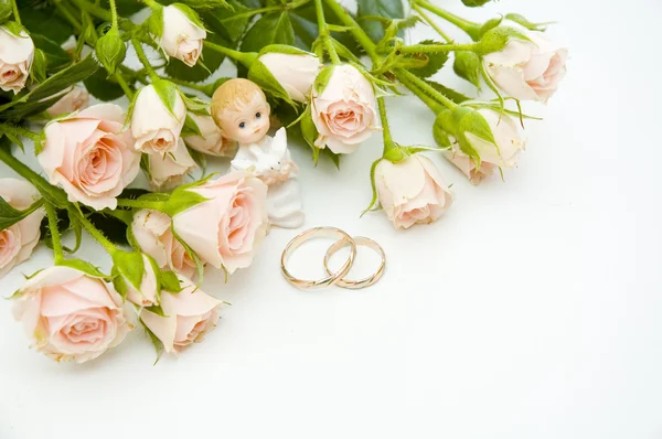 Ringar och rosor — Stockfoto