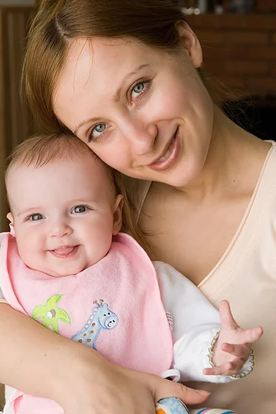 Mooie moeder en dochter — Stockfoto