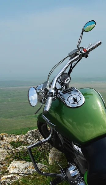 Zöld motorkerékpár — Stock Fotó