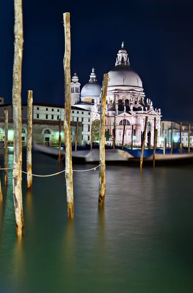 Santa maria della salute kyrkan på natten — Stockfoto