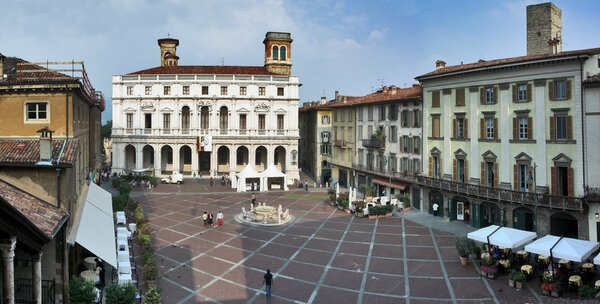 Square in Bergamo