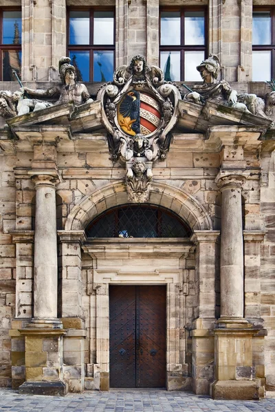 Нюрнберский портал Ратхауса — стоковое фото