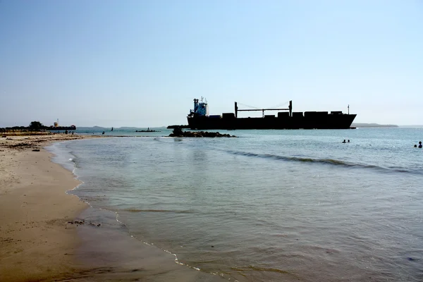 カリブ海のビーチの輸送船 — ストック写真