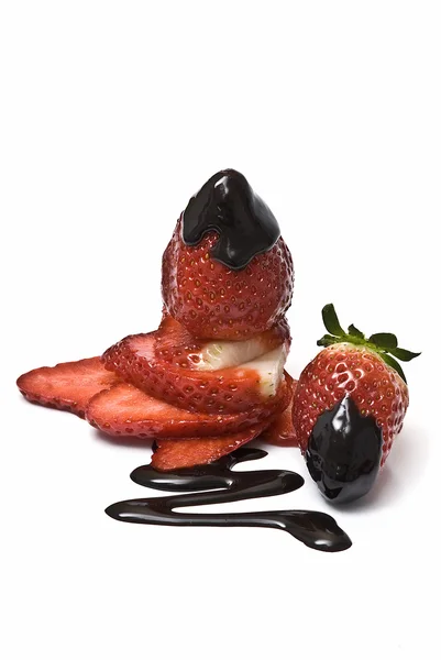 Aardbeien met chocolade. — Stockfoto