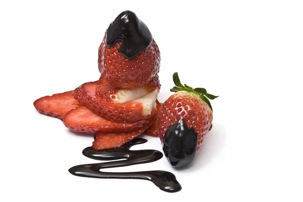 Aardbeien met chocolade. — Stockfoto