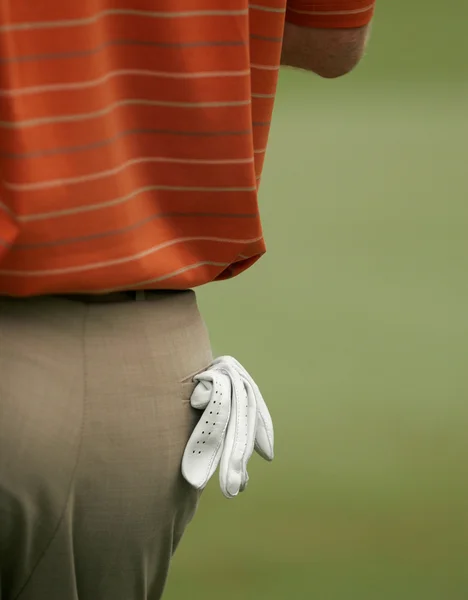 Luva de golfe no bolso traseiro - caminho clip — Fotografia de Stock