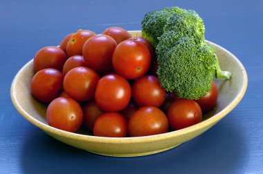 Tomatoes and Broccolli clipart