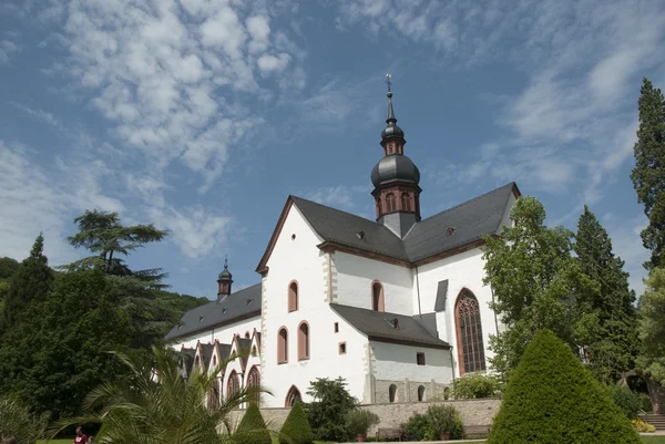 Монастырь Эбербах, Элтвилль, Рейн — стоковое фото