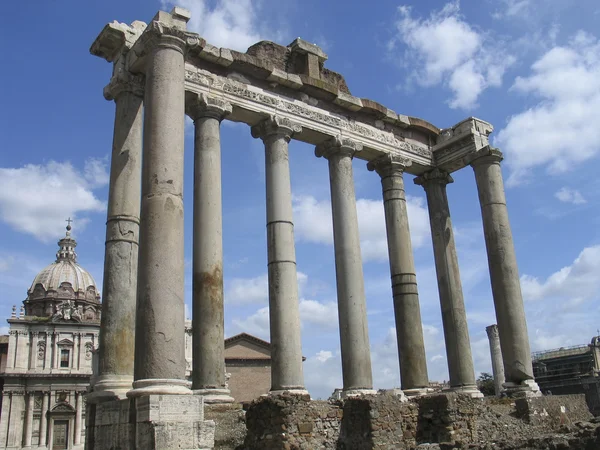 Rom: die Ruinen des antiken römischen Forums lizenzfreie Stockfotos