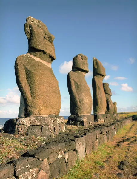 Vallás a szobrok a Húsvét-sziget — Stock Fotó