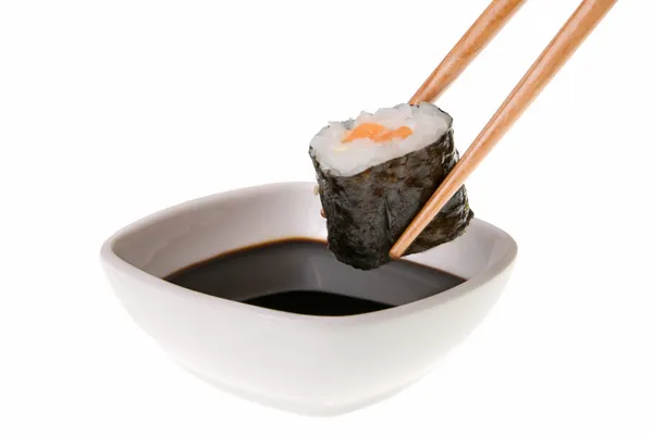 Makizushi i soja sos — Zdjęcie stockowe