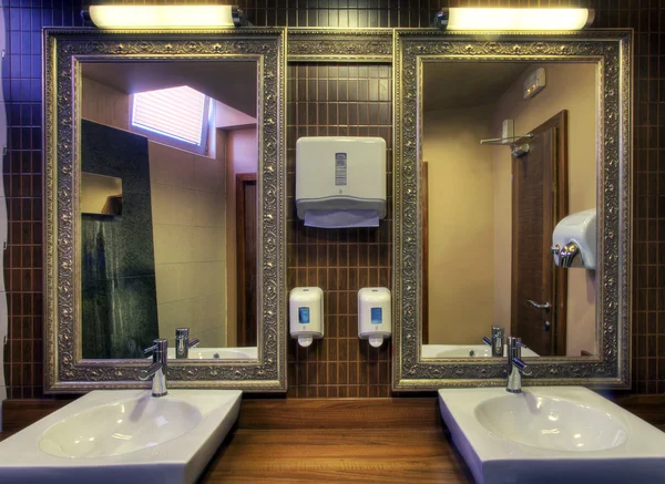 식당 화장실 — 스톡 사진