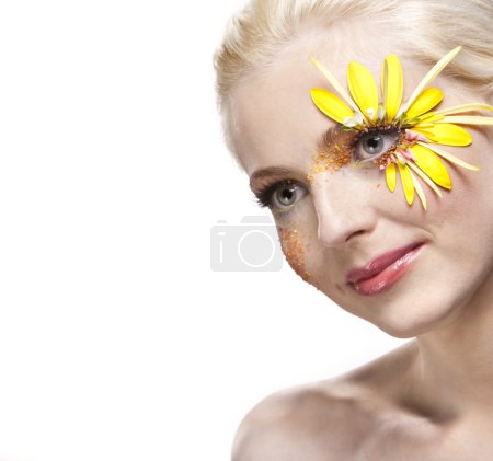Jeune jolie femme portrait d'art .