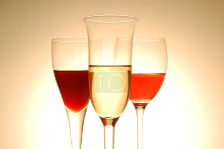 Divers verres à vin 