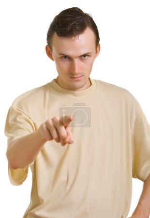Sérieux jeune homme 