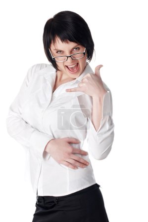La charmante jeune femme d'affaires dans un shi blanc 