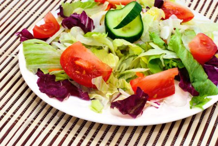 Salade de légumes frais