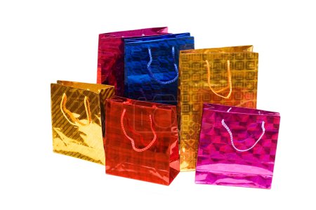 Sacs colorés isolés sur le blanc 
