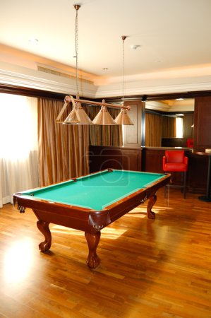 Salle pour jeu de billard / billard 