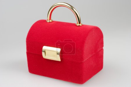 Boîte fermée rouge 