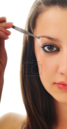 Soins de beauté des sourcils 