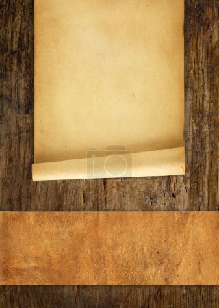Vieux papier vintage sur bois 