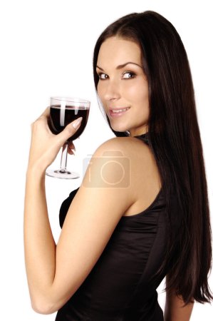 Belle fille brune buvant du vin 