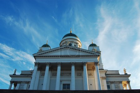 Cathédrale d'Helsinki au lever du soleil 