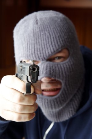 Sous la menace 