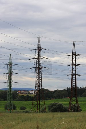 Colonnes haute tension 