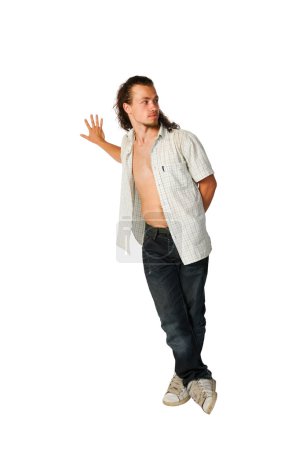 Jeune homme sur fond blanc